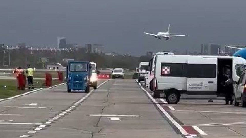 Un avión tuvo que abortar el aterrizaje por los fuertes vientos en Aeroparque