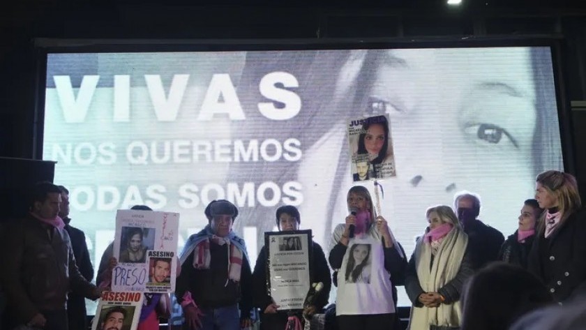 La madre de Cecilia Strzyzowski encabezó una marcha en CABA