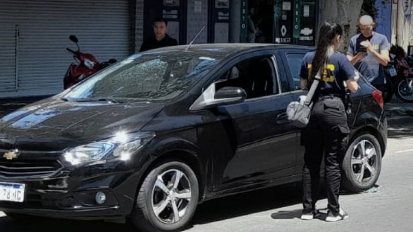 Balean el auto y le roban $8 millones a una prima de Antonela Roccuzzo