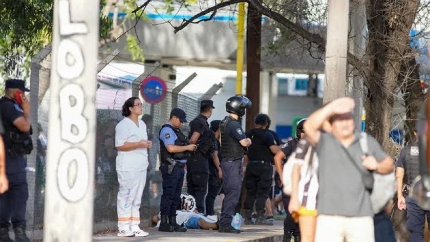 Otro muerto en el ascenso: Fue antes del partido entre Gimnasia Mendoza y Defensores de Belgrano