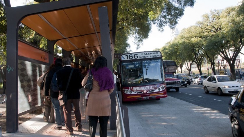 Amenazan con un paro en las líneas de colectivos del AMBA