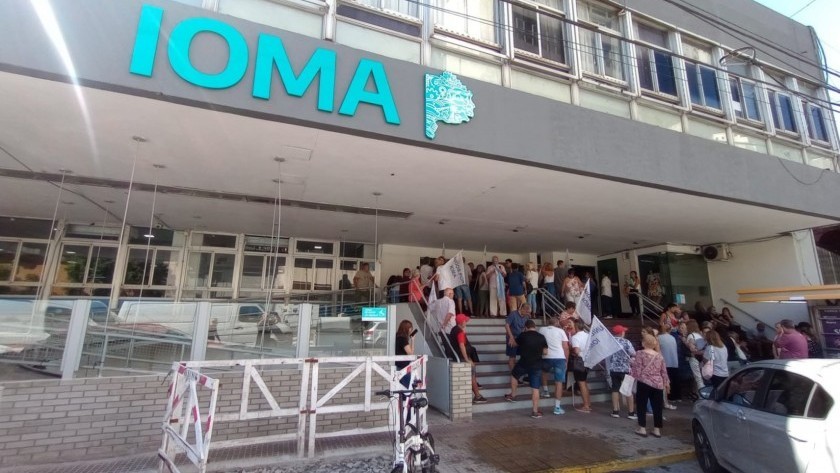 Cortan la cobertura de IOMA por 48 horas: Afecta a más de 2 millones de afiliados