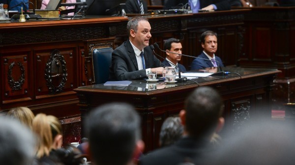 Adorni: “Todos los pagos de los viajes que realicé con mi familia los afronté yo mismo”