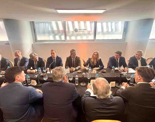 Con Karina y sin Adorni, el Gobierno lanzó la Mesa Federal Minera
