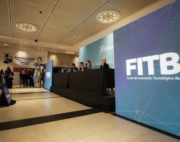 Kicillof y Costa encabezaron la apertura de la Expo FITBA 2026