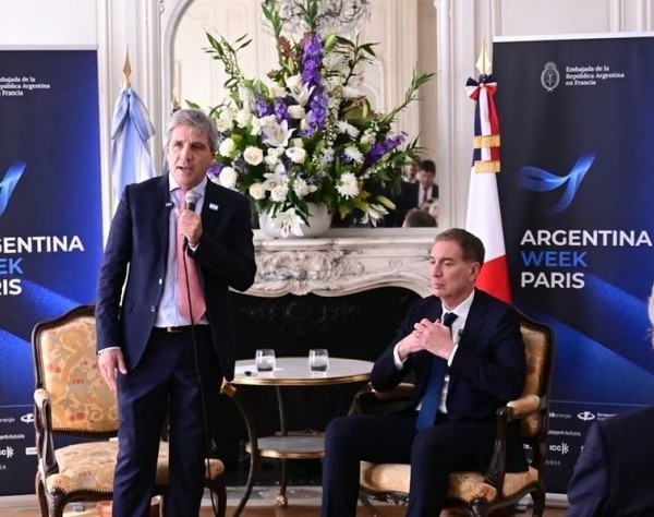 En el último día de Argentina Week, Caputo anunció Programa de Ciudadanía por Inversión de Argentina