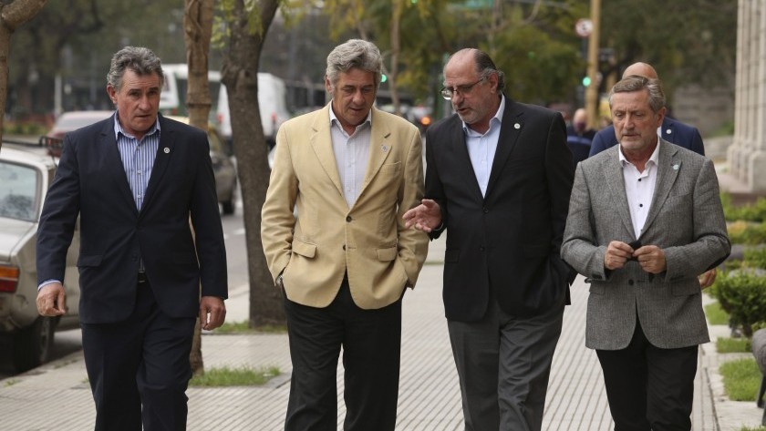 La Mesa de Enlace enciende las alarmas ante la falta de gasoil, en el arranque de la cosecha gruesa